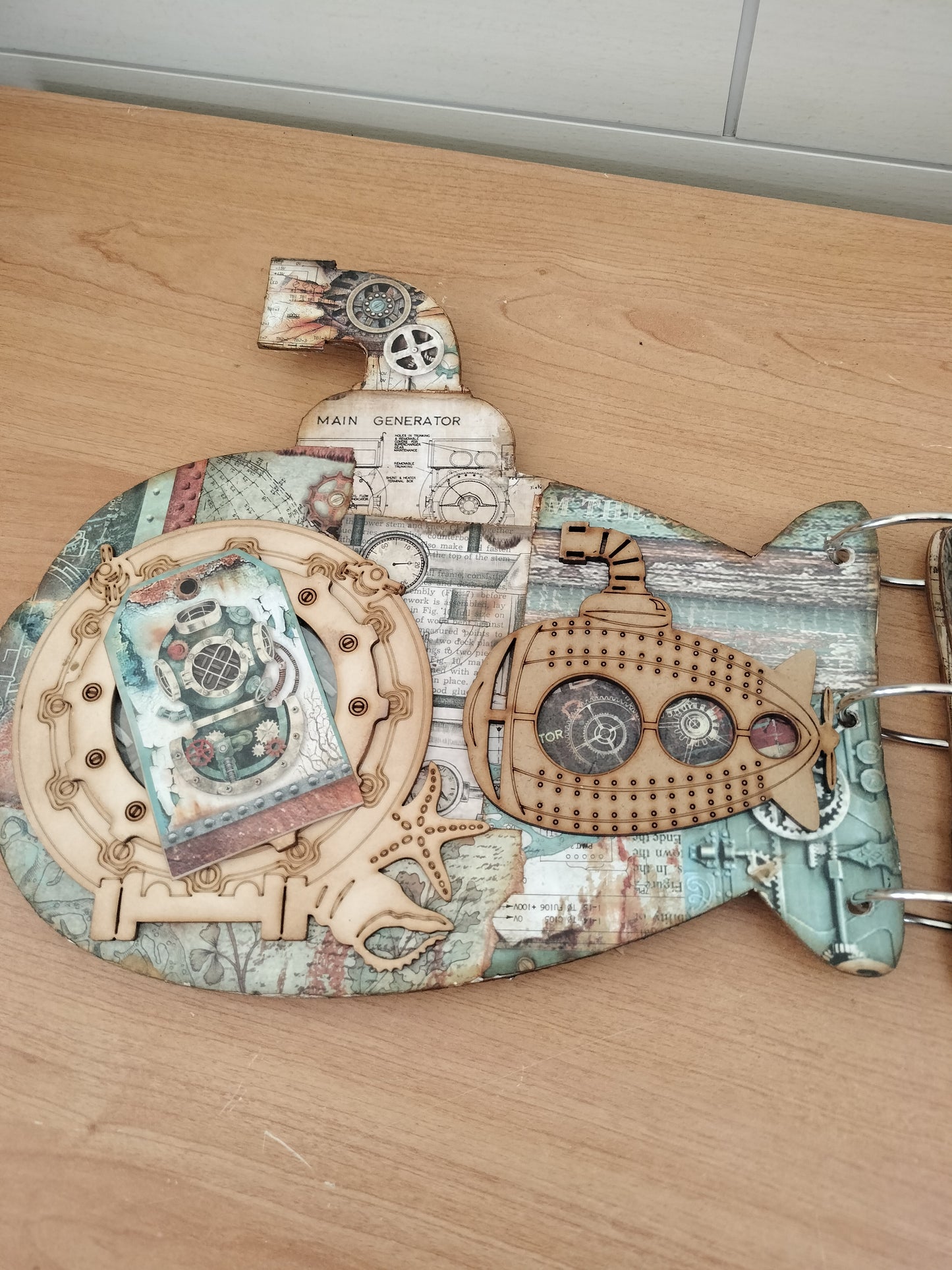 Album photos sous marin steampunk