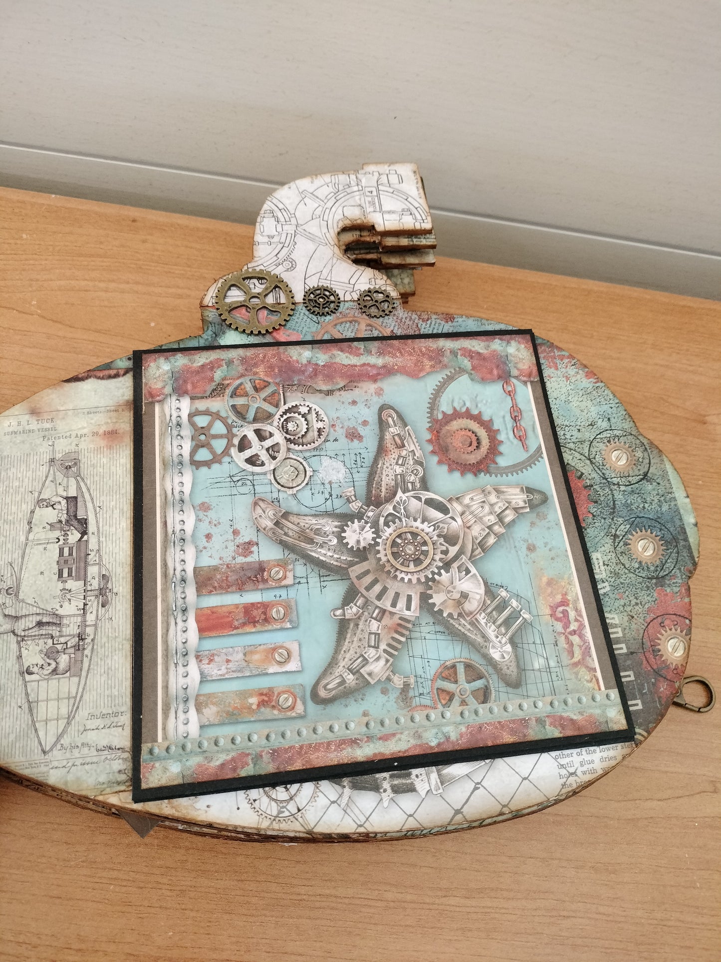 Album photos sous marin steampunk